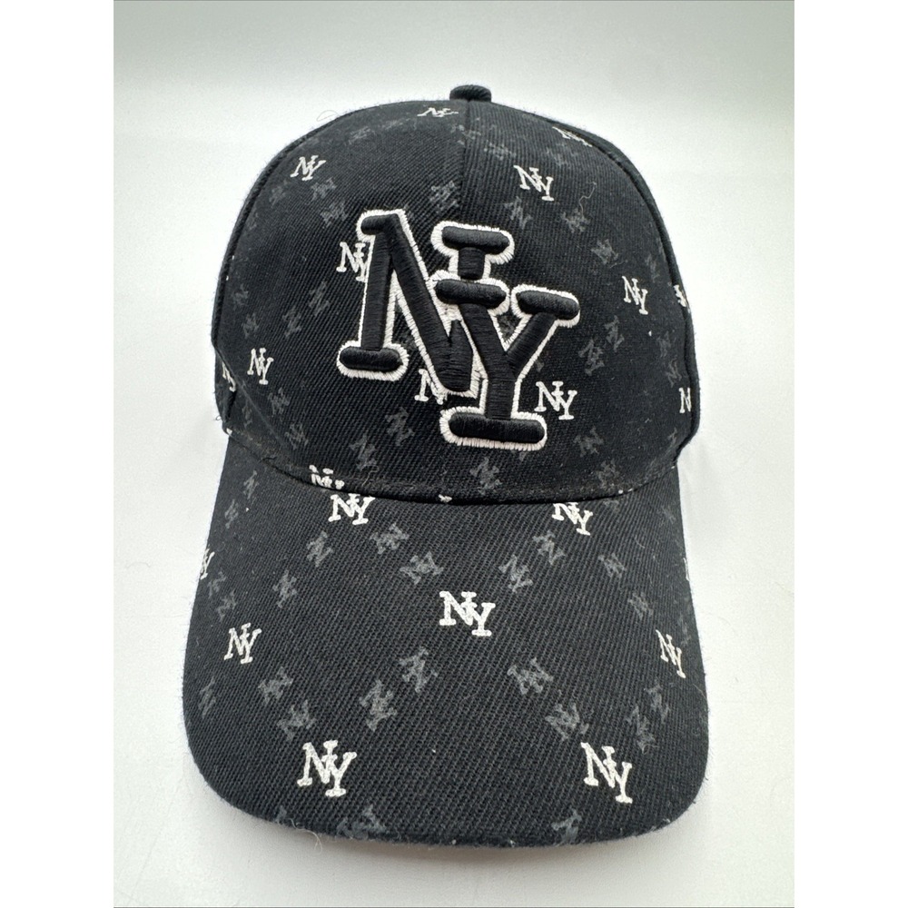 Vintage New York Yankees Wool Baseball Cap Hat Classics StrapBack All Over Print